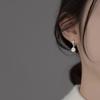 Mori Style Daisy Ear Cuffs: Trendy Korean & Japanese-Inspired Earrings for Students and Trendsetters.