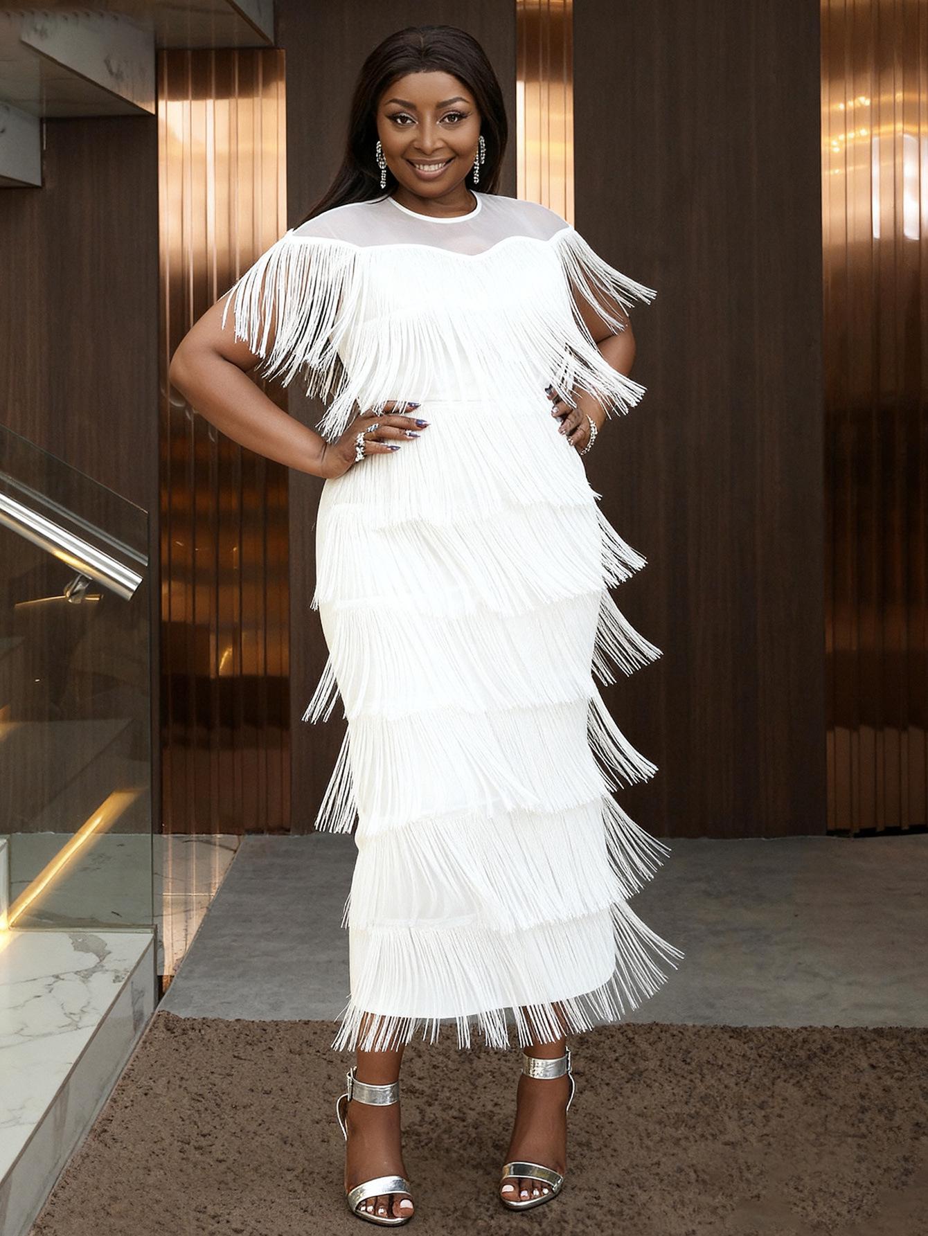 

Коктейльна сукня великого розміру 200 цзінь з китицями, круглим вирізом та прозорим бічним розрізом 4XL білий