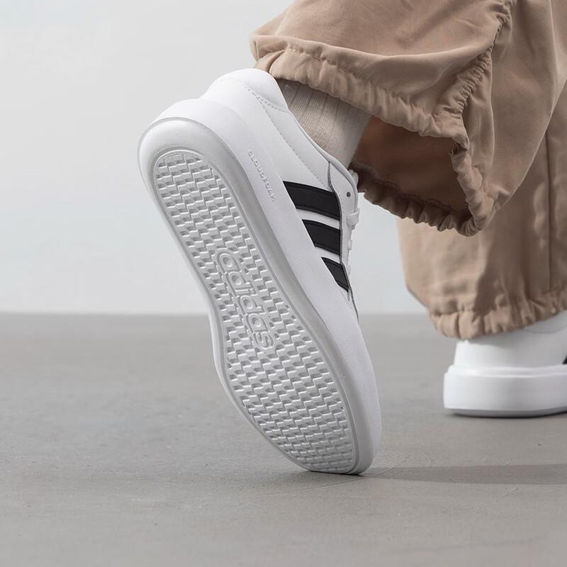 adidas IH0856 Unisex Low-Top Skate Shoes