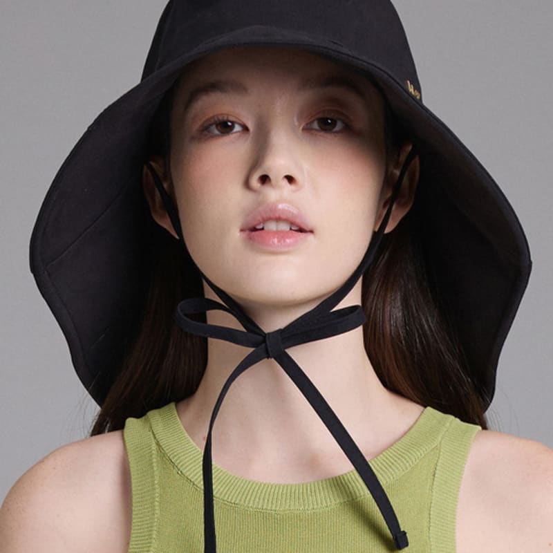 WHITE SANDS Powder Cotton Unbalanced Floppy Hat Christie (7 colors)