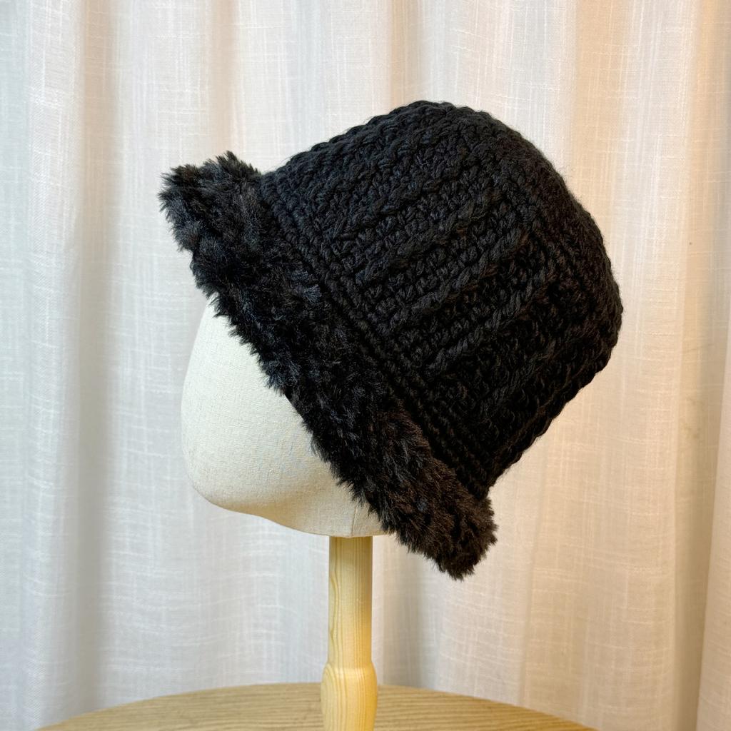 Autumn and Winter Versatile Face showing Small Knitted Fisherman Hat Without Makeup and Versatile Plush Edge Basin Hat Korean Version Trendy