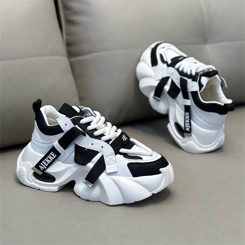 Fashion Sneaker for Mens High-end Casual Fashion Low-top Sports Running Shoes Thick-soled Heightening Trendy Men's Shoes Tenis Masculino