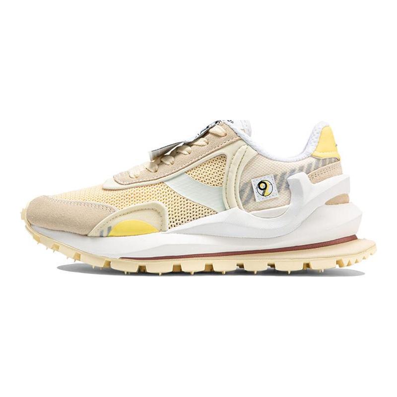 Li Ning Fangyuan Eternal Cushioning Slip Resistant Breathable Lightweight Low Top Running Shoes Women's Vanilla Yellow AGCR058-4