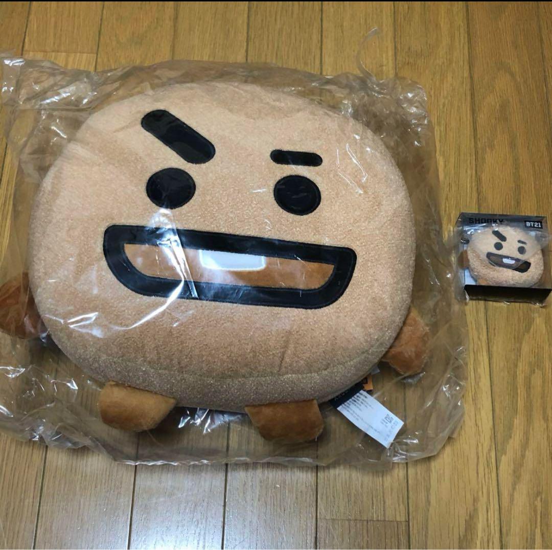 

[USED] BT21 SHOOKY cushion and bag charm