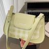 French niche plaid bag women's 2025 new trendy and versatile foreign style messenger bag fashion temperament shoulder armpit bag