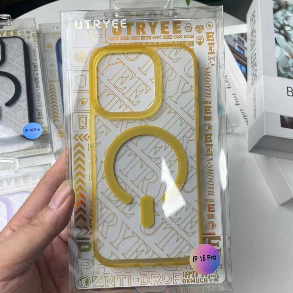 Applicable To IPhone16Pro Mobile Phone Case Matte Magnetic Large Hole 15 Semi-translucent Skin Feeling 13Pro Full-inclusive Hard Shell