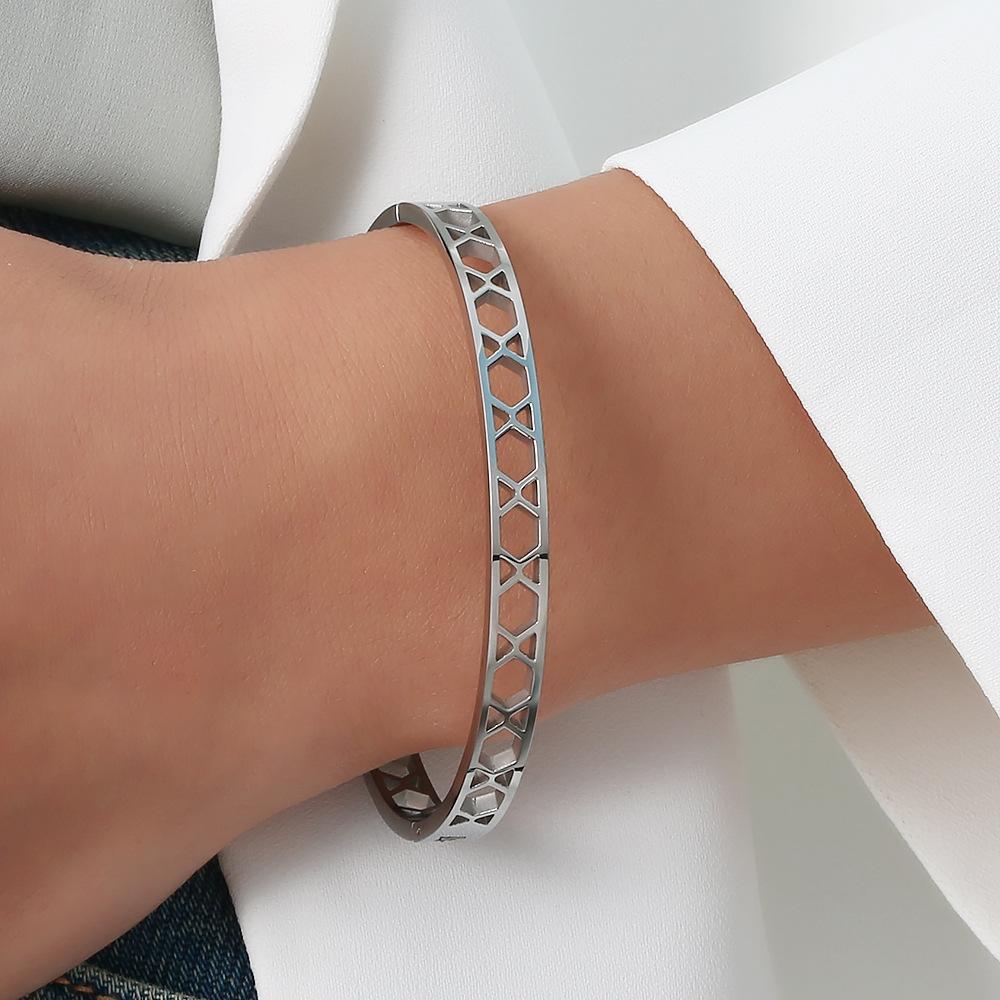 

Браслет с полыми кнопками, геометрический браслет, римские цифры, женский браслет