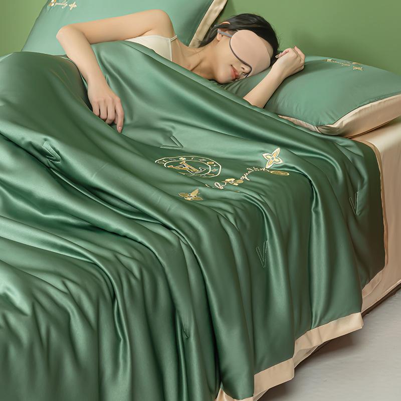 

Летнее одеяло, прохладное одеяло, мягкое скользкое одеяло, одеяло с кондиционером, двухстороннее одностороннее стеганое одеяло высокого качества 150x200