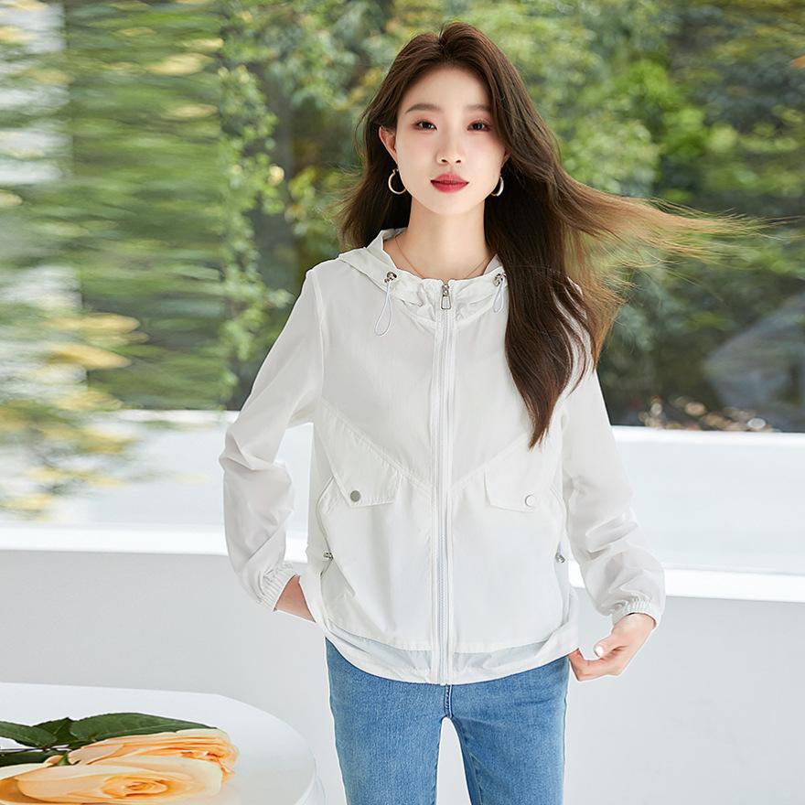 Sunscreen clothing women's new summer breathable outer wear thin large size small sunscreen clothing short jacket