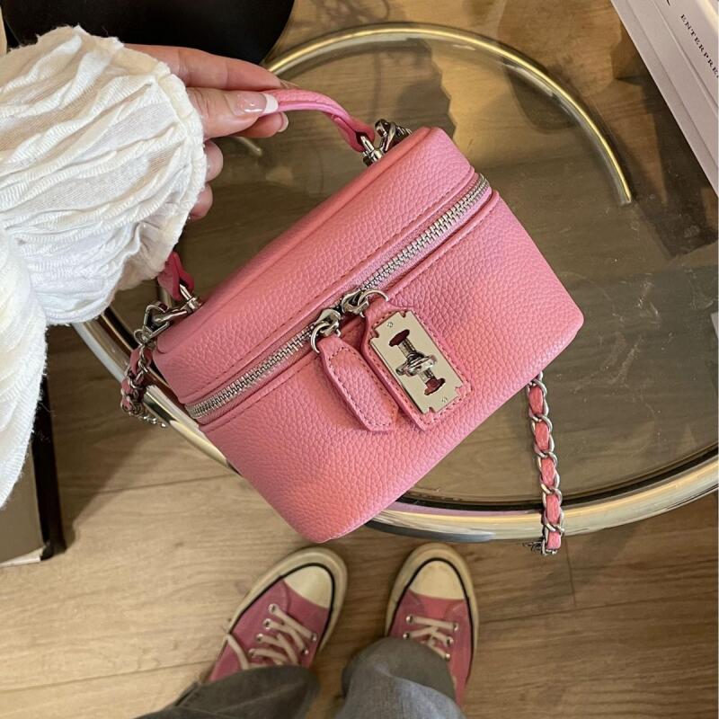 New Fashion Women Shoulder Bags Mini Lock Buckle Square Bag Chain Bag Leisure Versatile Crossbody Bag Lipstick Bags Handheld Bag