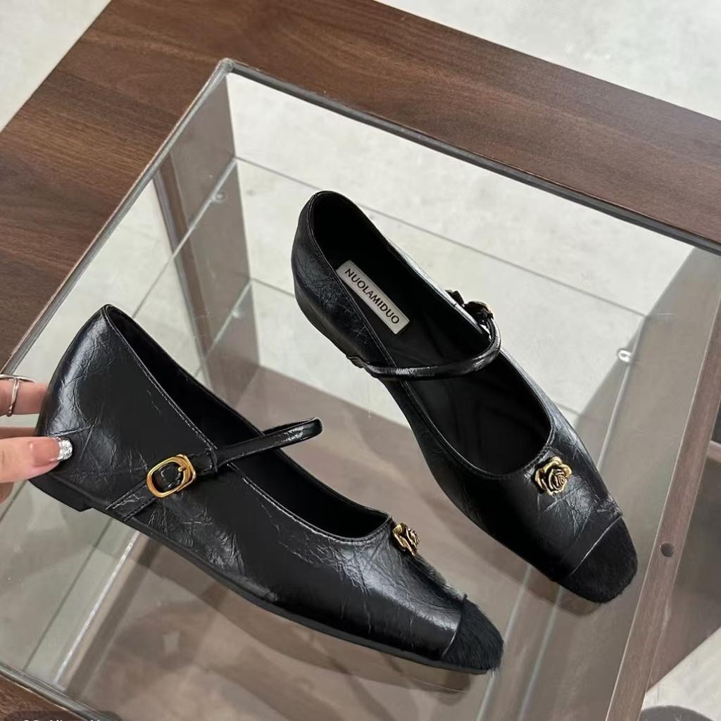 Retro inner height increase one-word buckle Mary Jane shoes women's shoes 2025 autumn and winter new French Xiaoxiangfeng temperament single shoes