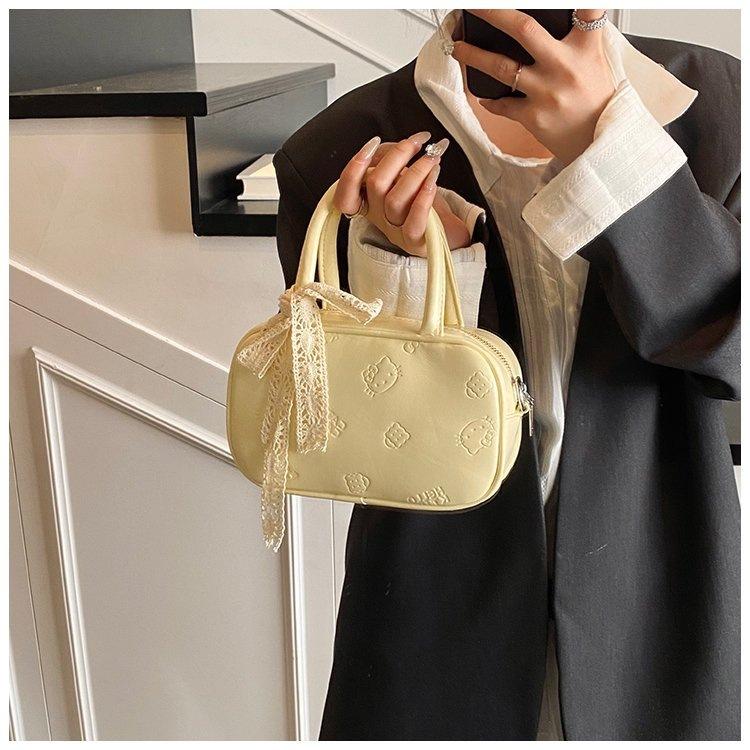 

Новая женская сумка Бостонская сумка женская портативная на плечо БАИ с простой цепочкой для поездок на работу Сумка кроссбоди женская с шелковым шарфом жёлтый