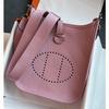 High End High Grade Voskovaná nit Vrchní vrstva TC Hovězí kůže Evelyn Dámská Jednoramenná Crossbody Kbelíková taška Lehký Luxus