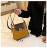 Korean version trendy fashion casual commuter women's shoulder bag European and American retro messenger bag color matching PU small square bag