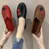 Spring / Autumn Leather Casual Single Shoes Soft Soled Breathable Red Leather Shoes Anti Slip and Wear-resistant Mother's Shoes