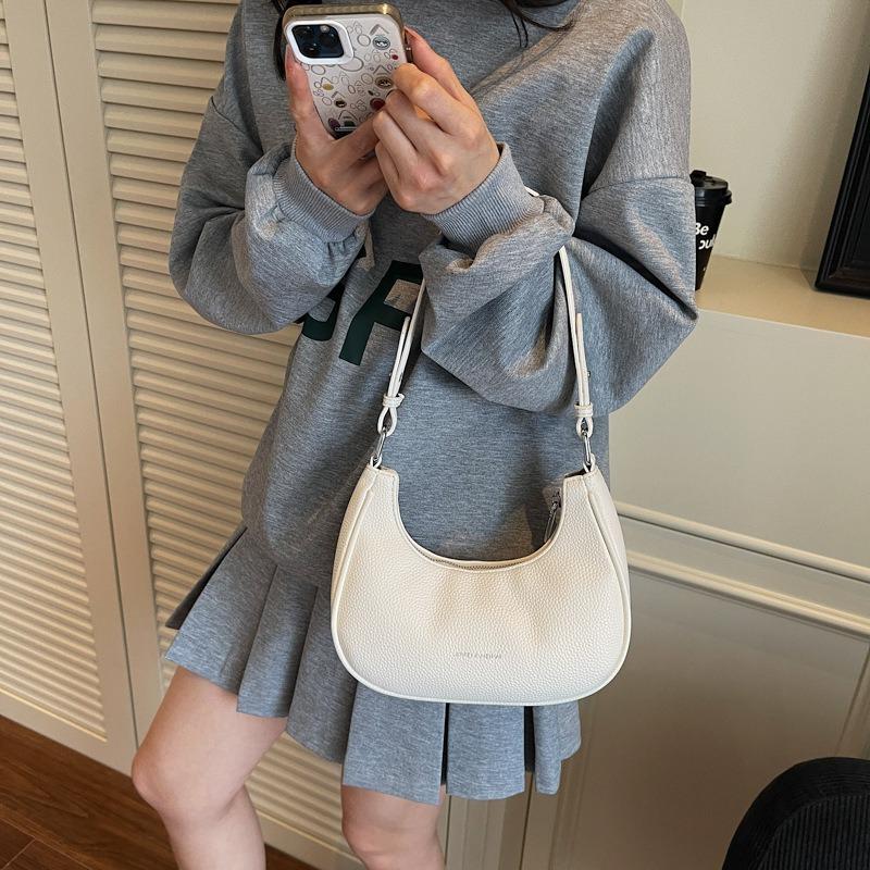Casual Bag Women's Summer New Fashion Niche Single Shoulder Armpit Bag Is Now Popular Dumpling Bag