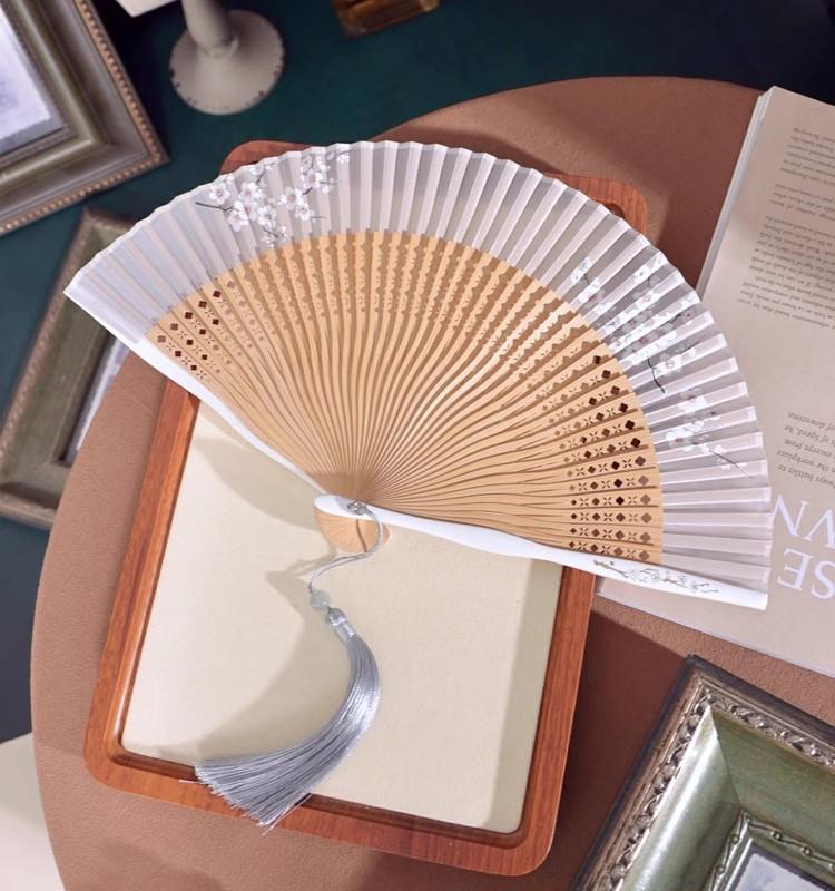 Elegant Chinese Bamboo Folding Fan 6 Inch Plain Blank Fan for Women Hanfu Qipao Vintage Handheld Fan Summer Cooling Oriental Fan