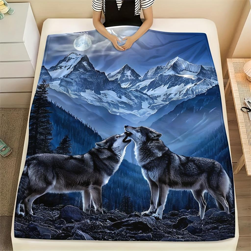 [Cozy Wolf Print Fleece Blanket] Soft Plush Flannel Fleece Blanket with Howling Wolves & Mountain Night Sky Design - All-Season
