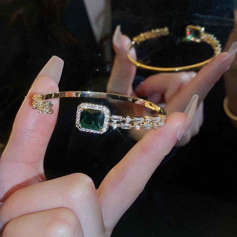 Emerald Zircon Open Bangle - Retro Elegant Light Luxury Versatile Bracelet