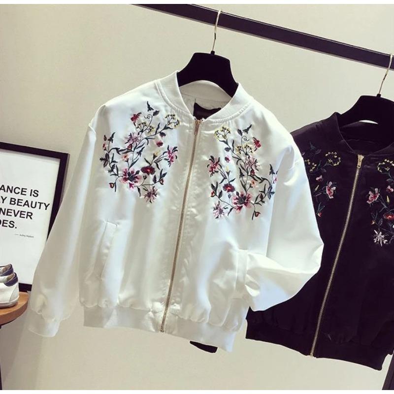 Damen Bomberjacken Weiblich Frühling Herbst Bestickt Weiß Baseball Flieger Mäntel Locker Trend Oberbekleidung Modern