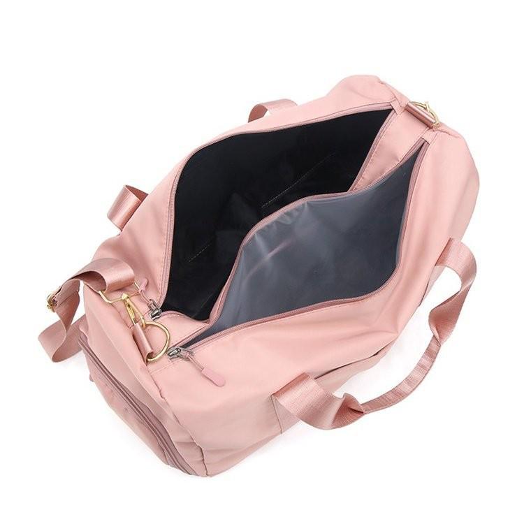 Women's Trendy Travel Bag: Large Capacity, Dry/Wet Separation, Trolley Handle Fit, Shoe Compartment, Perfect for Gym and Luggage.