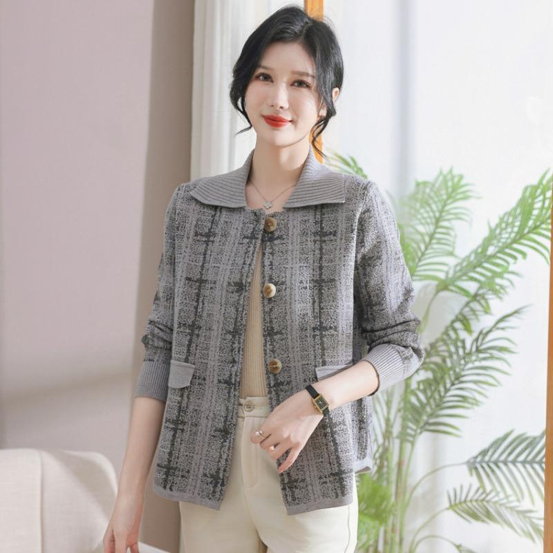 New Middle-aged and Old Women's Sweater Cardigan Noble Clothes Mother Spring Knitted Short Coat