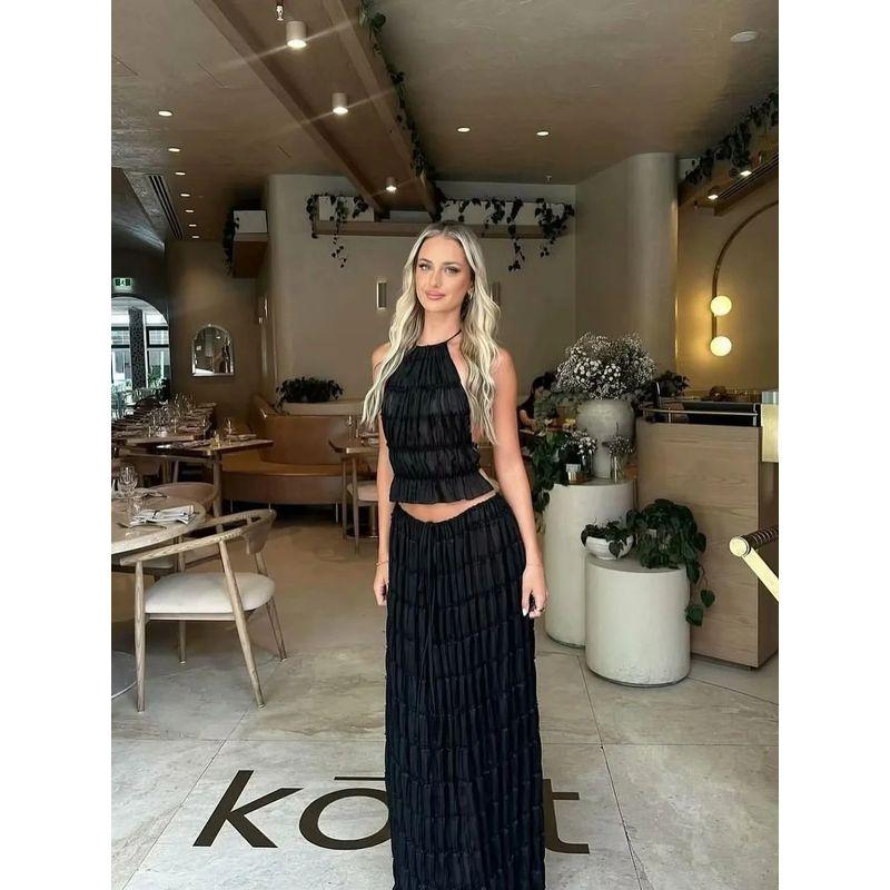 Roman Island Holiday French style Lazy Gyaru Pleat Sexy Backless Hanging Neck Sling Long Skirt Two-piece Set