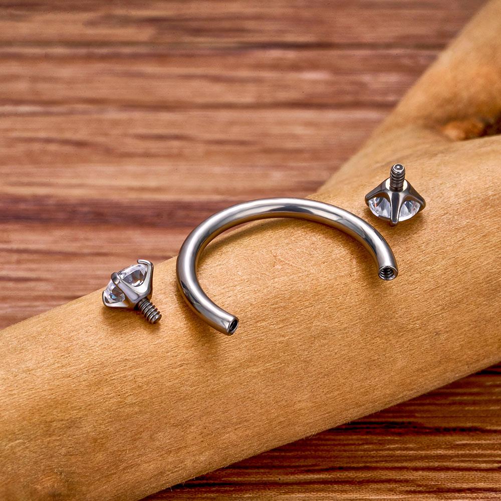 Titan G23 Ohrknorpel Nagel Nasenseptum Ring Augenbrauen gebogener Stab Kopf Vier Krallen Innengewinde Perforierter Zirkon Ohrnagel