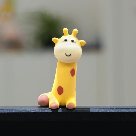 1/4Pcs Cartoon Giraffe Figurine Computer Monitor Decoration Lying Pig Duck Statue Animal Sculpture Home Office Car Dashboard Ornament