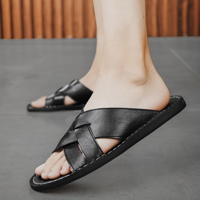 Fashion Men's Slippers Fashion Handmade Leather Slipper Summer Beach Slippers Casual Cowhide Slipper Men's Flat Slippers Chanclas Hombre