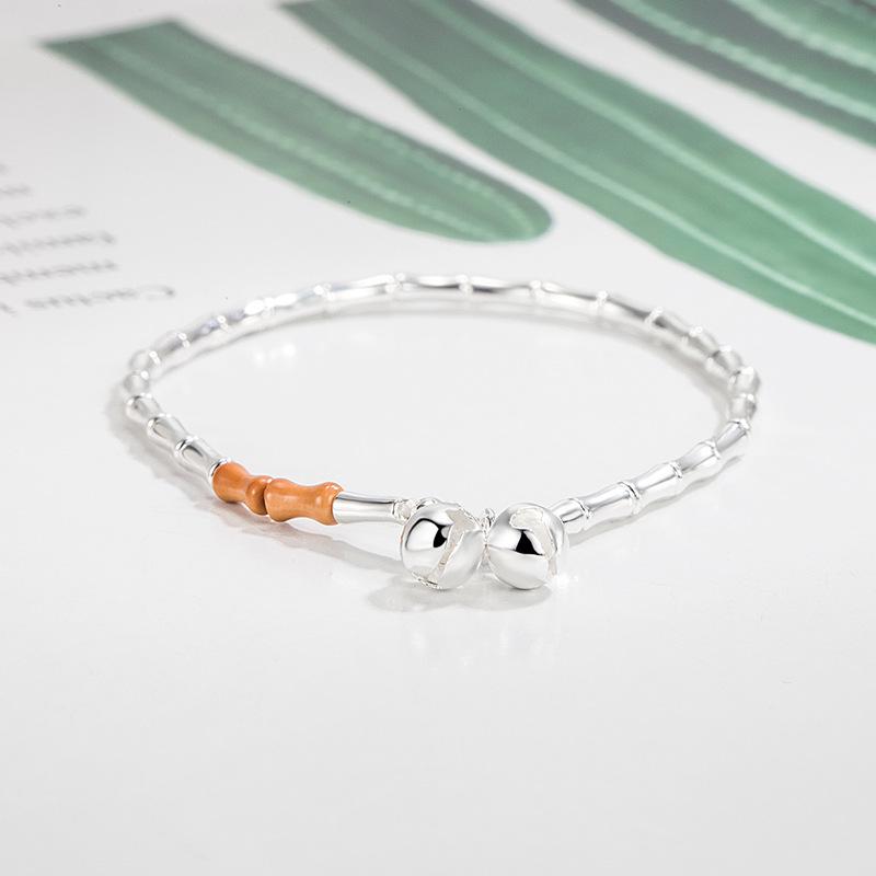 

2022 Christmas Bells Bamboo & Olive Beaded Hand String Bracelet for Women & Couples