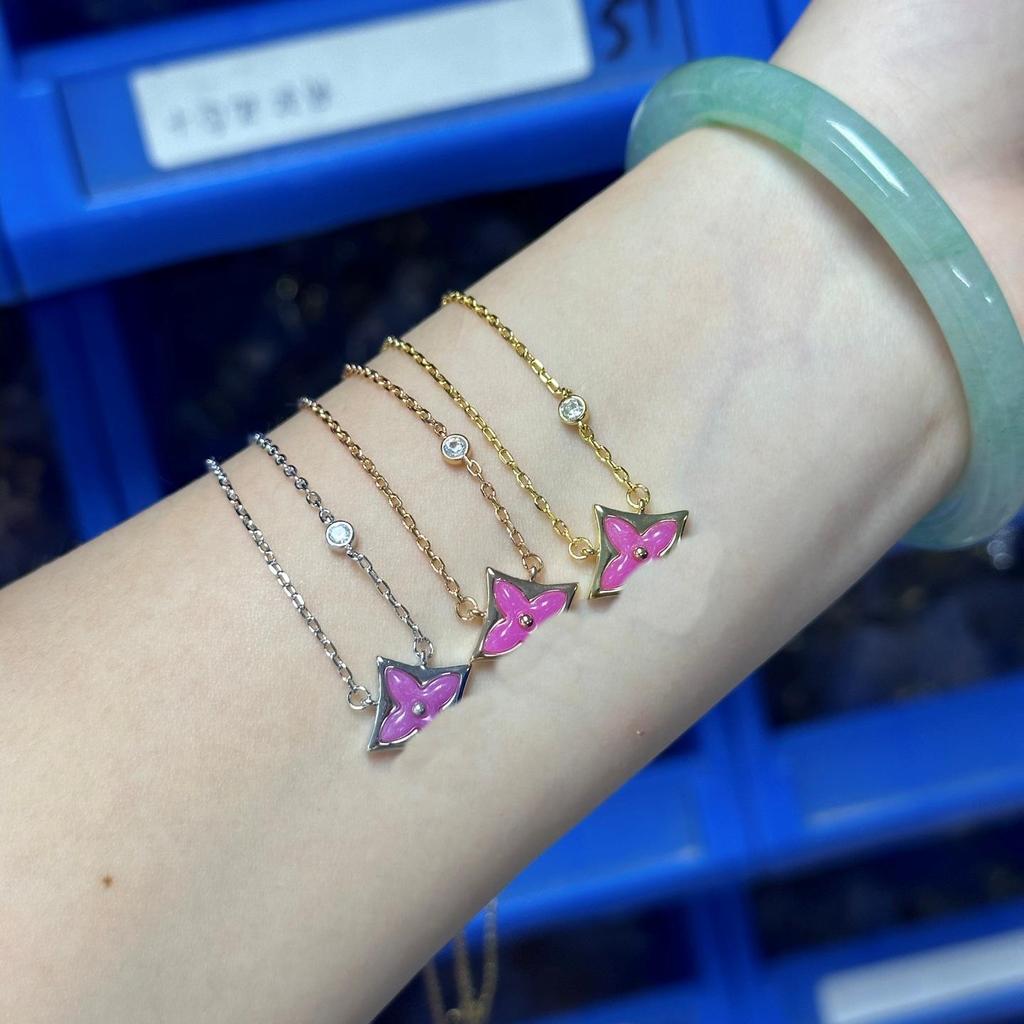 Elegant LV Monogram Halsband: Romb och Rund Blomma Vit Pärlemor Dam Nyckelbenskedja