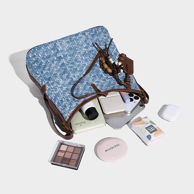 2025 New Trendy Versatile Simple Woven Bucket Bag Large Capacity Tote Bag Fashionable Shoulder Crossbody Bag for Women