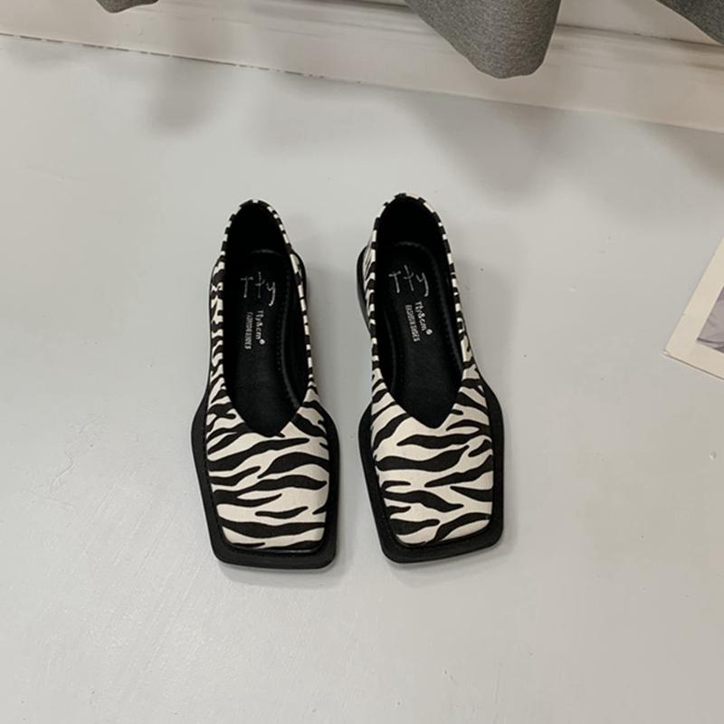 Fashion SUOJIALUN 2025 Spring New Flat Shoes Square Toe Square Toe Shallow Mouth Slip On Loafers Ladies Casual Shoes Zapatos Mujer