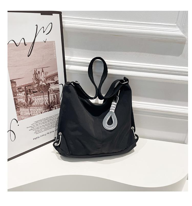 

New lightweight dumpling bag women s large-capacity solid-color casual shoulder bag high-value versatile messenger bag