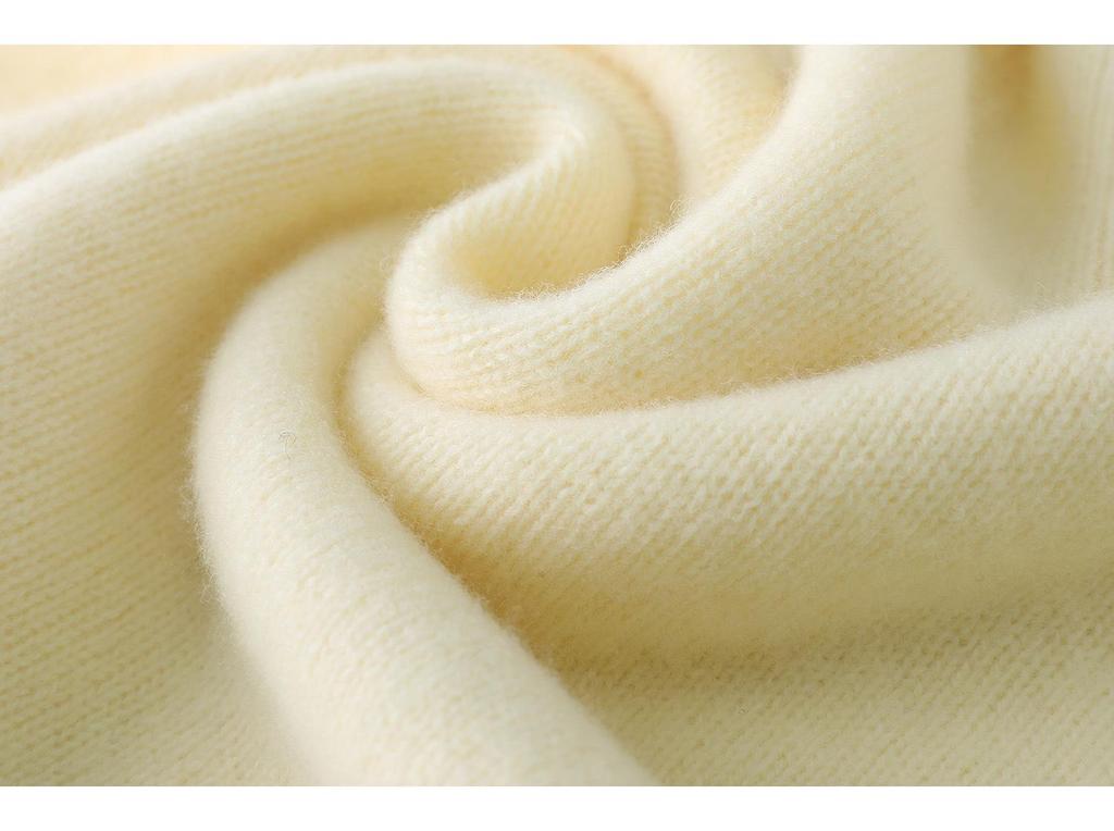 100% Pure Wool Women's Slimming Sweater with 3D Floral Design - New for Autumn/Winter 2026