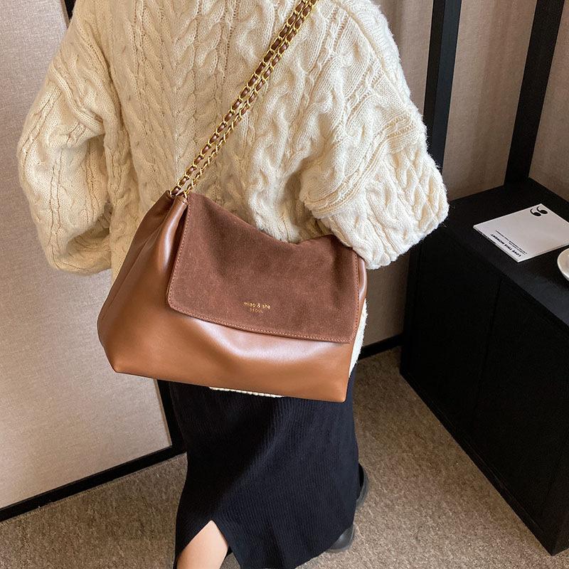 Soft PU Leather Totes Bag New Women's Golden Chains High Quality Large Capacity One Shoulder Bag Solid Versatile Crossbody Bag