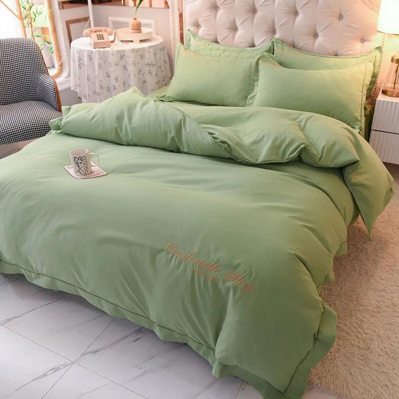 4pcs/set European-style Simple and Modern Solid Color Embroidered Quilt Bedding Bed Skirt Set Bedding Set Comfortable Soft Four-piece Set