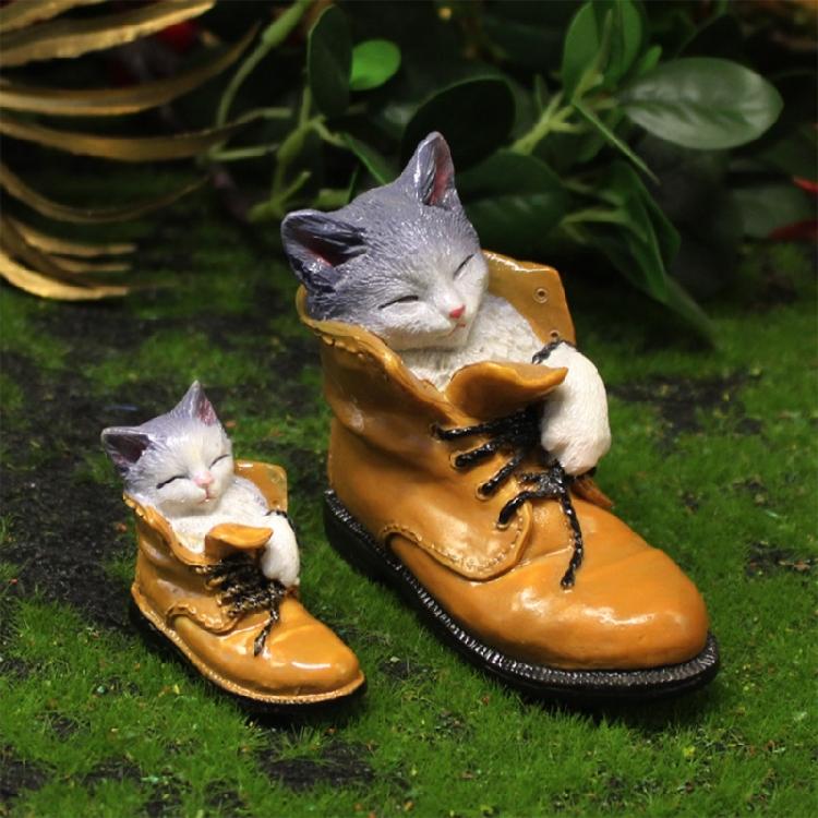 Cat Statue Cat Sleeps In Boot Resin Ornament Funny Desk Top Decorations Gift