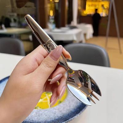 Cucchiaio in acciaio inossidabile coreano con manico lungo Stoviglie Addensare Mescolare Cucchiaio per ghiaccio Cucchiaio per pasto Cucchiaio per cena domestica