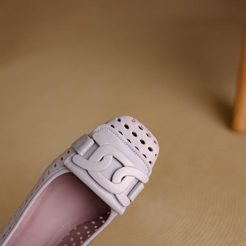 Fashion Women's new genuine leather square toe perforated breathable metal accessories, including follow-up shoes, perforated shoes