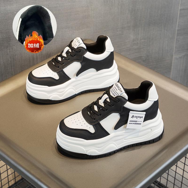 Height-increasing shoes within centimeters, new thick-soled small shoes, casual sports muffin height-increasing small white shoes