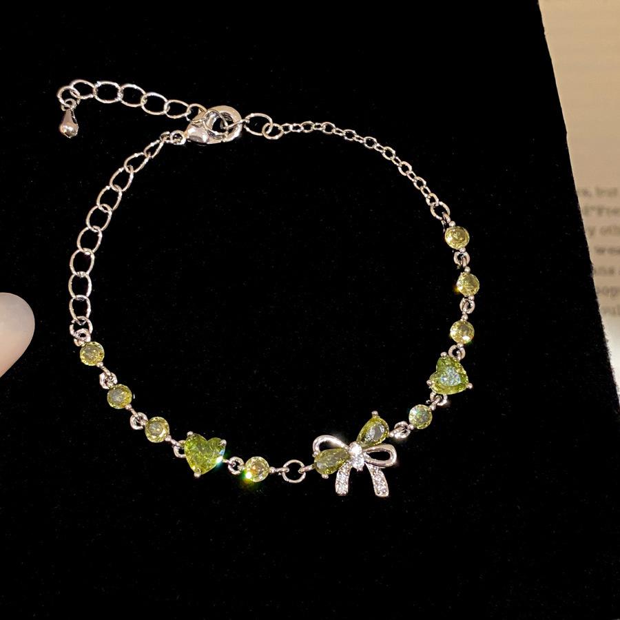 Exquisite Zirconia Bow Heart Bracelet: High-End, Versatile, Dopamine Sparkle for Women