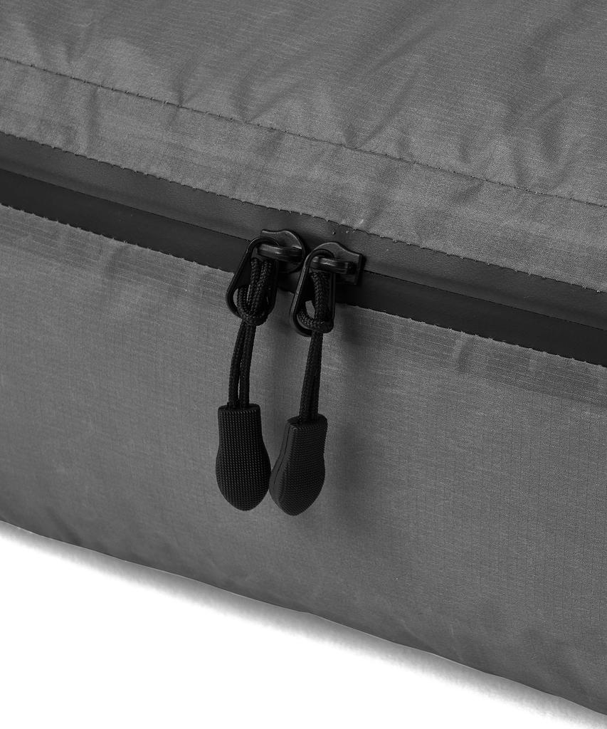 Elbiv Deep Gray Daily Pouch (L)