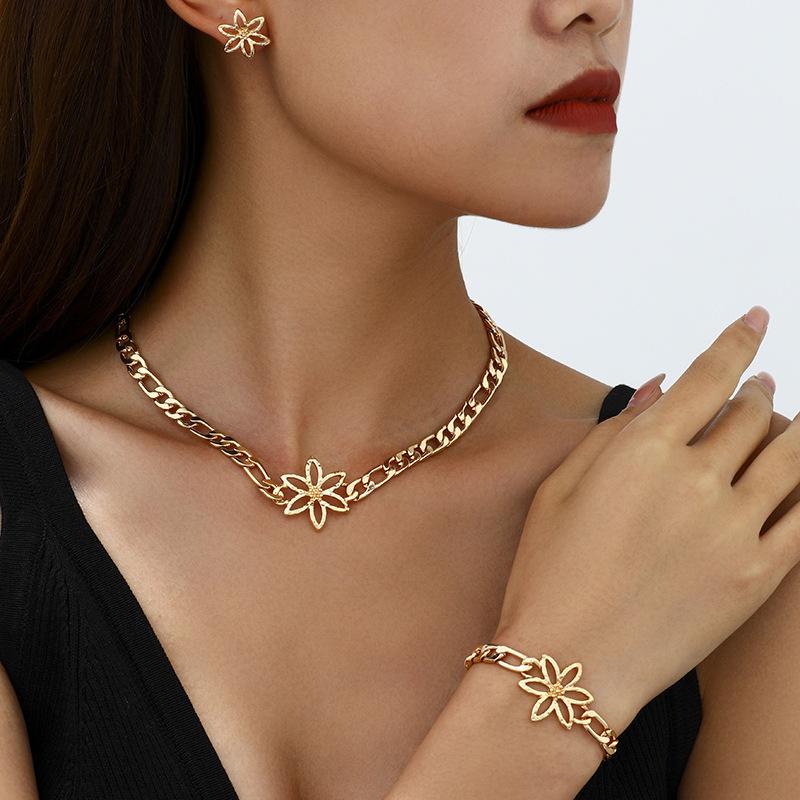 Элегантный Дизайн Мужской Металлическая Цепь Полый Цветок Ожерелье Браслет Серьги Набор Украшений