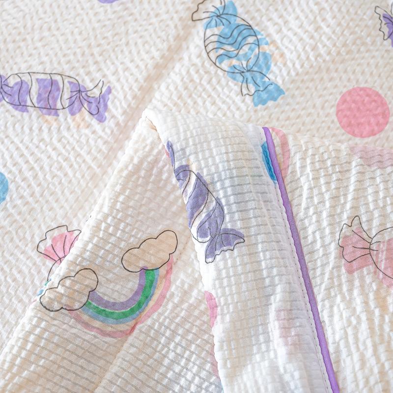 Cartoon Candy Rainbow Pattern Summer Cooling Quilt Skin-friendly Breathable Textured Air Conditioning Quilt for Kids Teens Girls