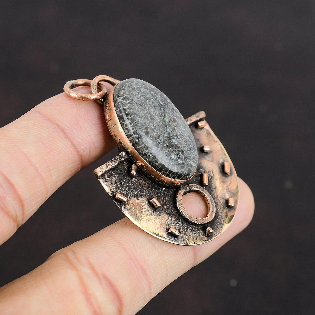 Pendentif Corail Raie Cuivre Pendentif Pierre Précieuse Bijoux Fait Main Pendentif Design Récent Bijoux Cuivre Délicats Cadeau Anniversaire Pour Maman