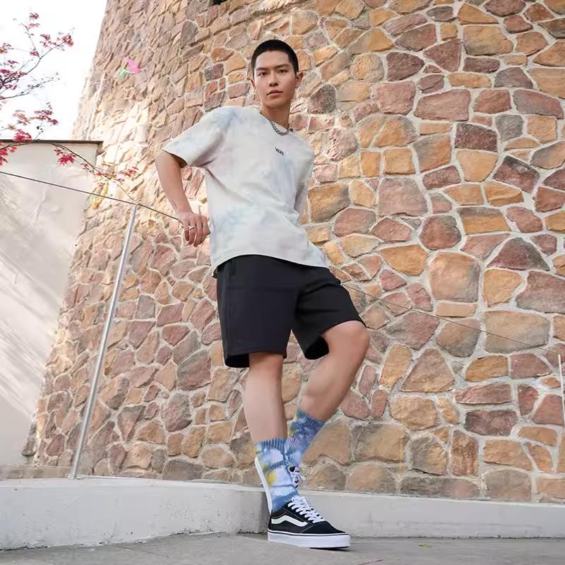 Vans American Vintage Batik-Print Rundhals Kurzarm T-Shirt Unisex Oberteile Hellgrau VN000FR1CGJ