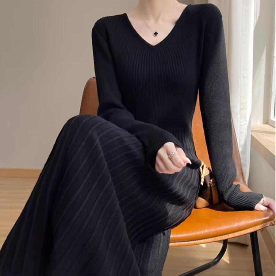 Women's Autumn and Winter Waist-hugging and Slimming A-line Base Skirt Mid-length Pullover Long Sleeve Over-knee Knitted Dress