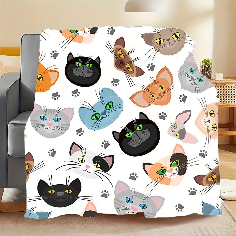 Modern Comfort Cartoon Cat Heads Print Flannel Blanket - Soft & Warm, Tear-Resistant Polyester, Ideal for Naps, Camping